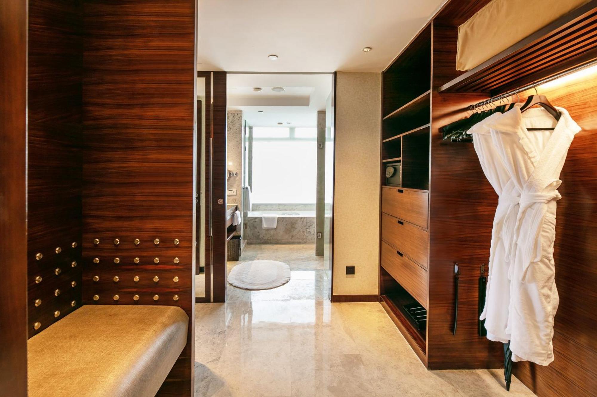 Intercontinental Foshan By Ihg - Near Diejiao Dragon Boat Drifting Εξωτερικό φωτογραφία